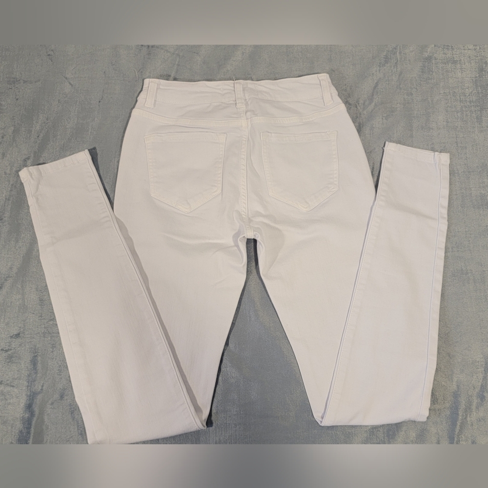 Encore Jeans Women's Bright White Skinny Jeans